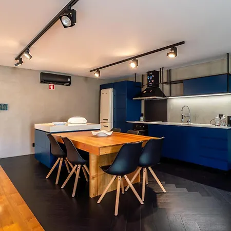 Hostwise - Modern & Shared Pool In Paredes *