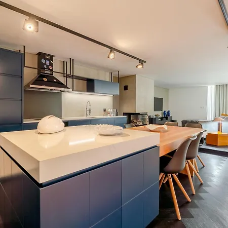 Hostwise - Modern & Shared Pool In Paredes * Vandoma