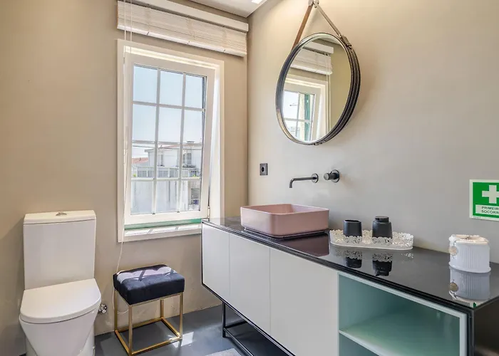 Hostwise - Modern & Shared Pool In Paredes アパート *